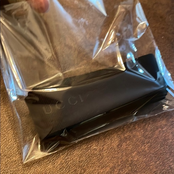 Authentic Gucci Ribbon - Picture 1 of 4